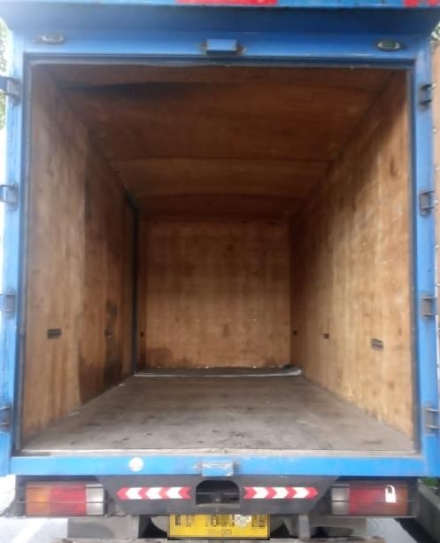 Bagian Dalam Box Truck Colt Diesel